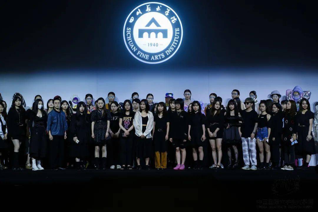 澳门游戏APP下载2021大学生时装周服装设计毕业作品发布-Day1(中国美院四(图5)