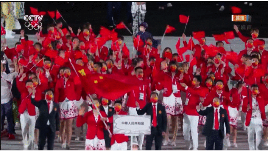 澳门游戏APP下载奥运会开幕式上中国队的礼服“刷屏”了是哪所高校设计的？(图12)