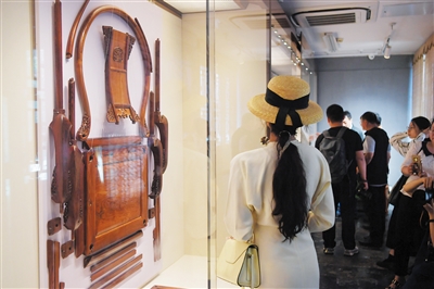 澳门游戏官网恭王府博物馆展出60余件套精品家具(图3)
